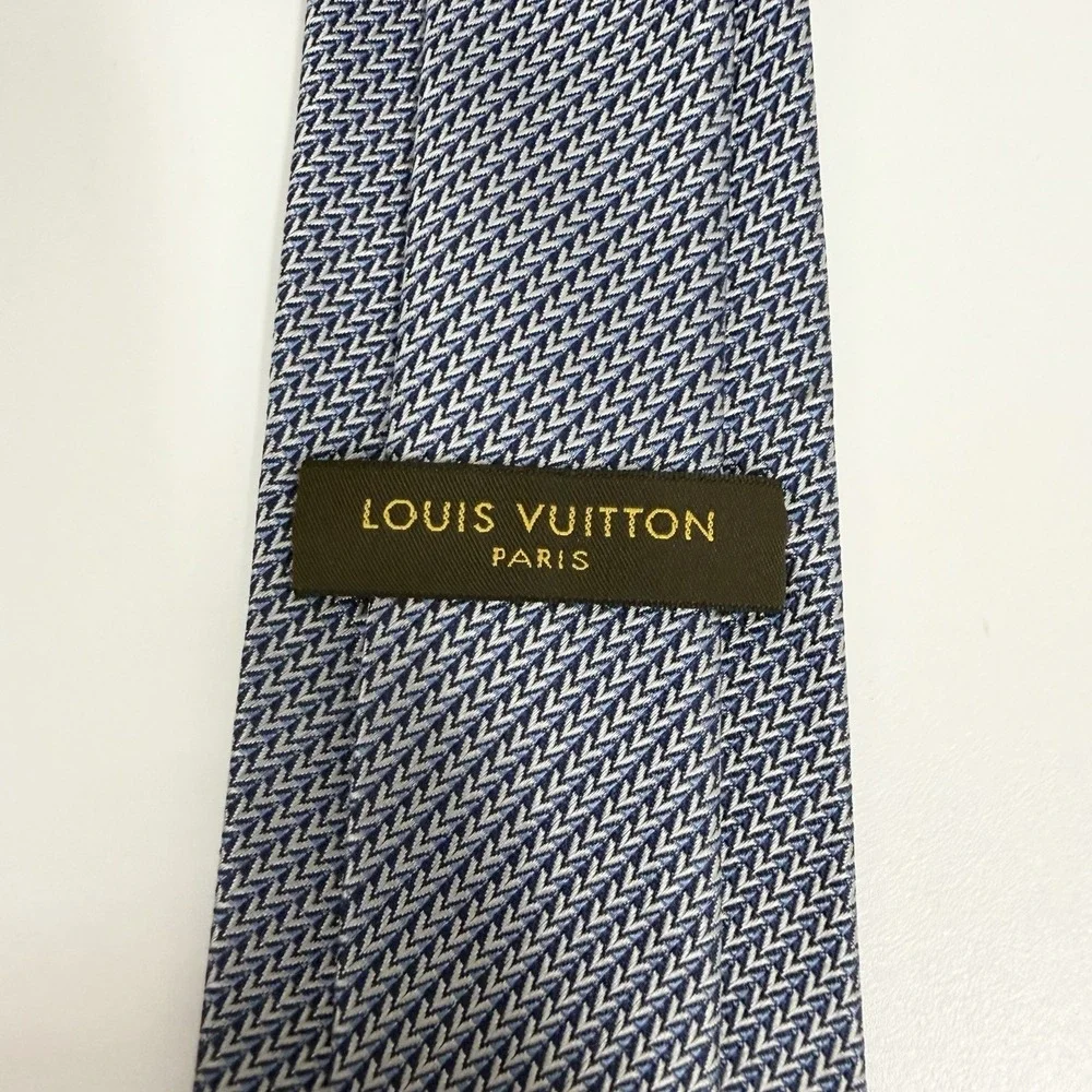 Louis Vuitton Men's Recent Tie Blue/Silver Geometric LV Monogram Silk 3 1/8